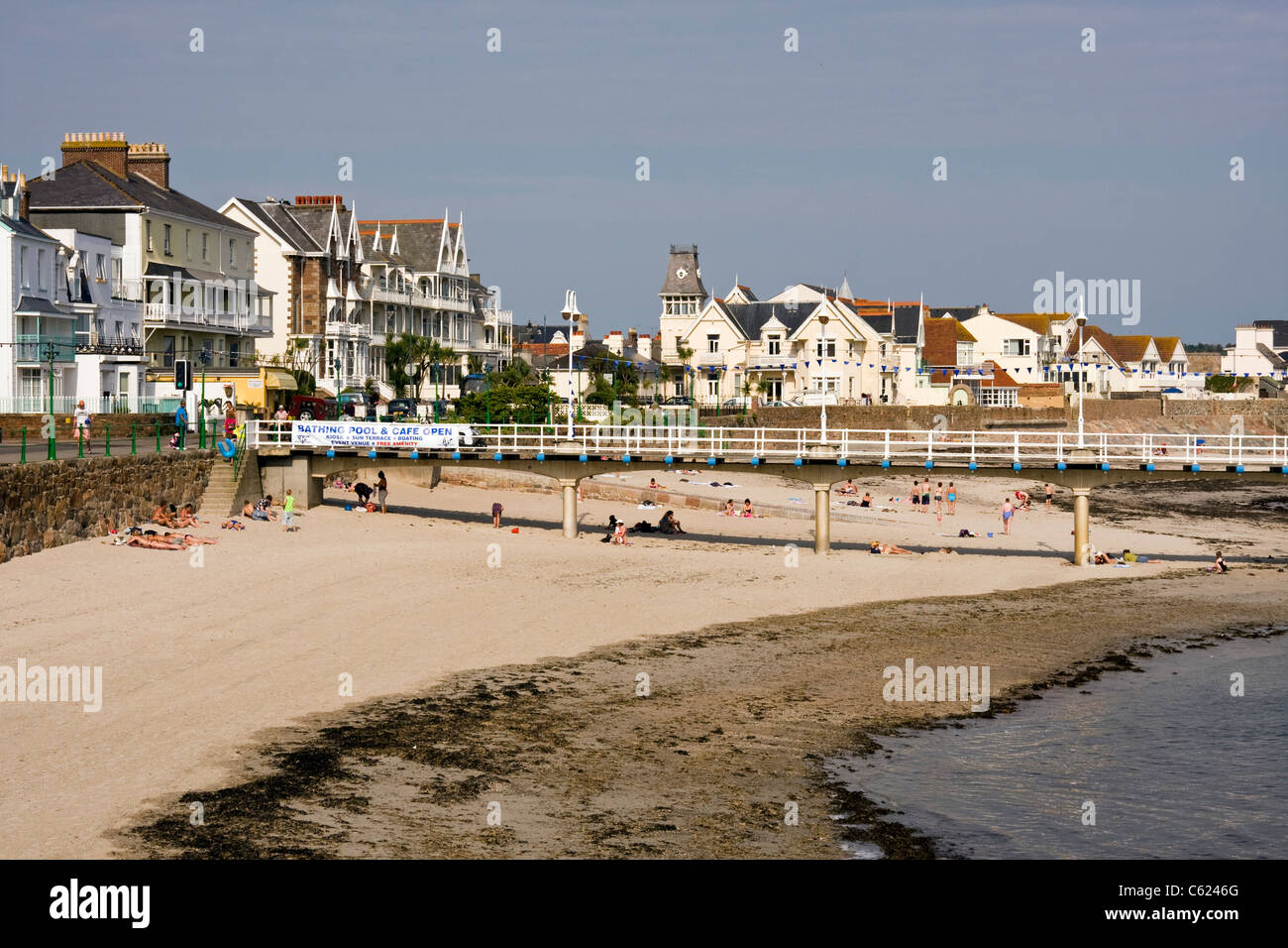 Jersey st helier beach hi-res stock photography and images - Alamy