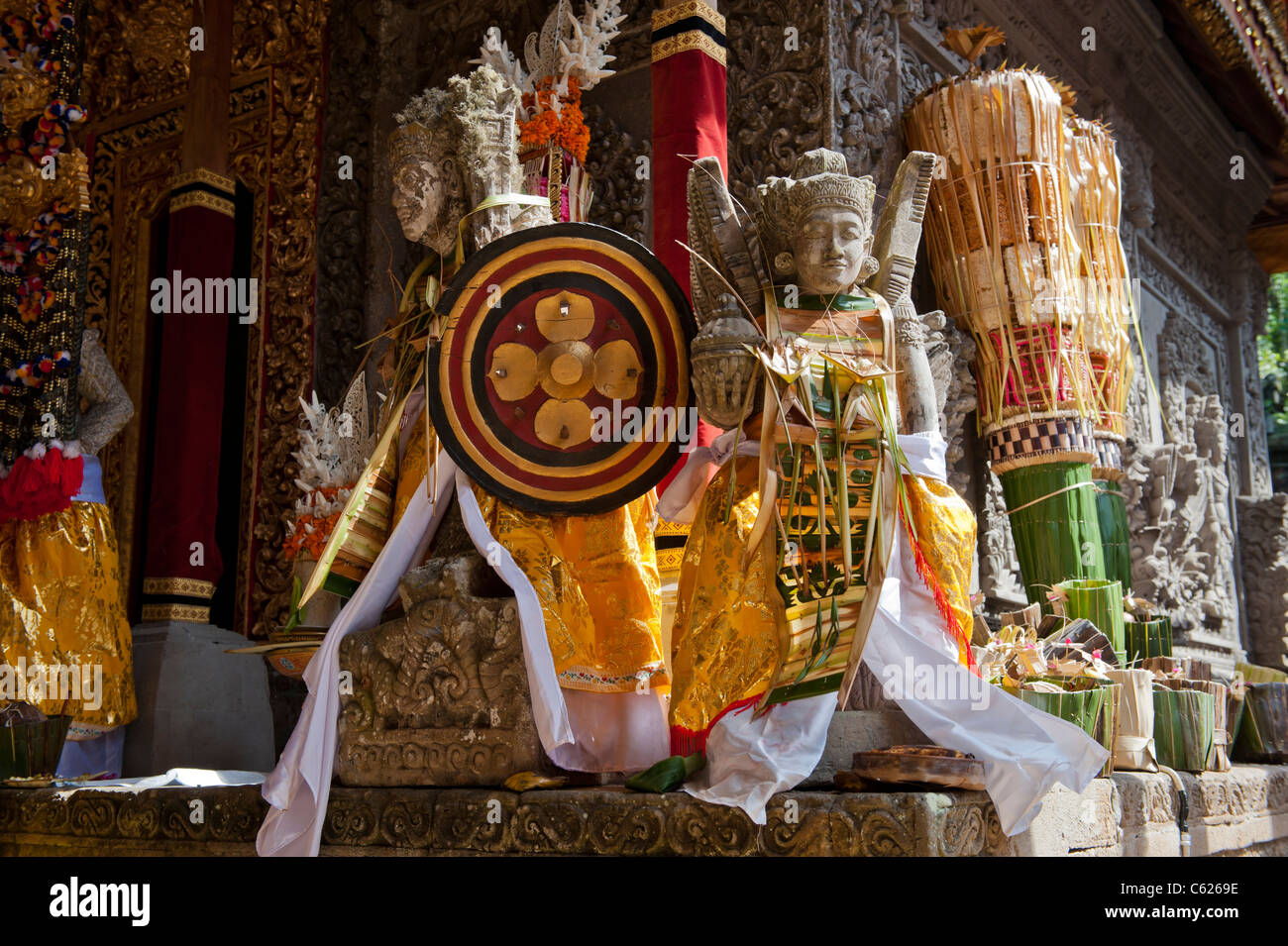 Altar temple in bali hi-res stock photography and images - Alamy