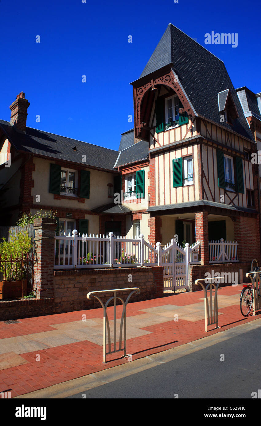 Rue des bains houlgate