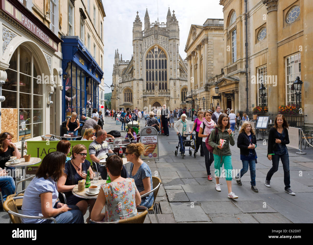 Cafe on Abbey Churchyard in front of Bath Abbey and the Roman Baths