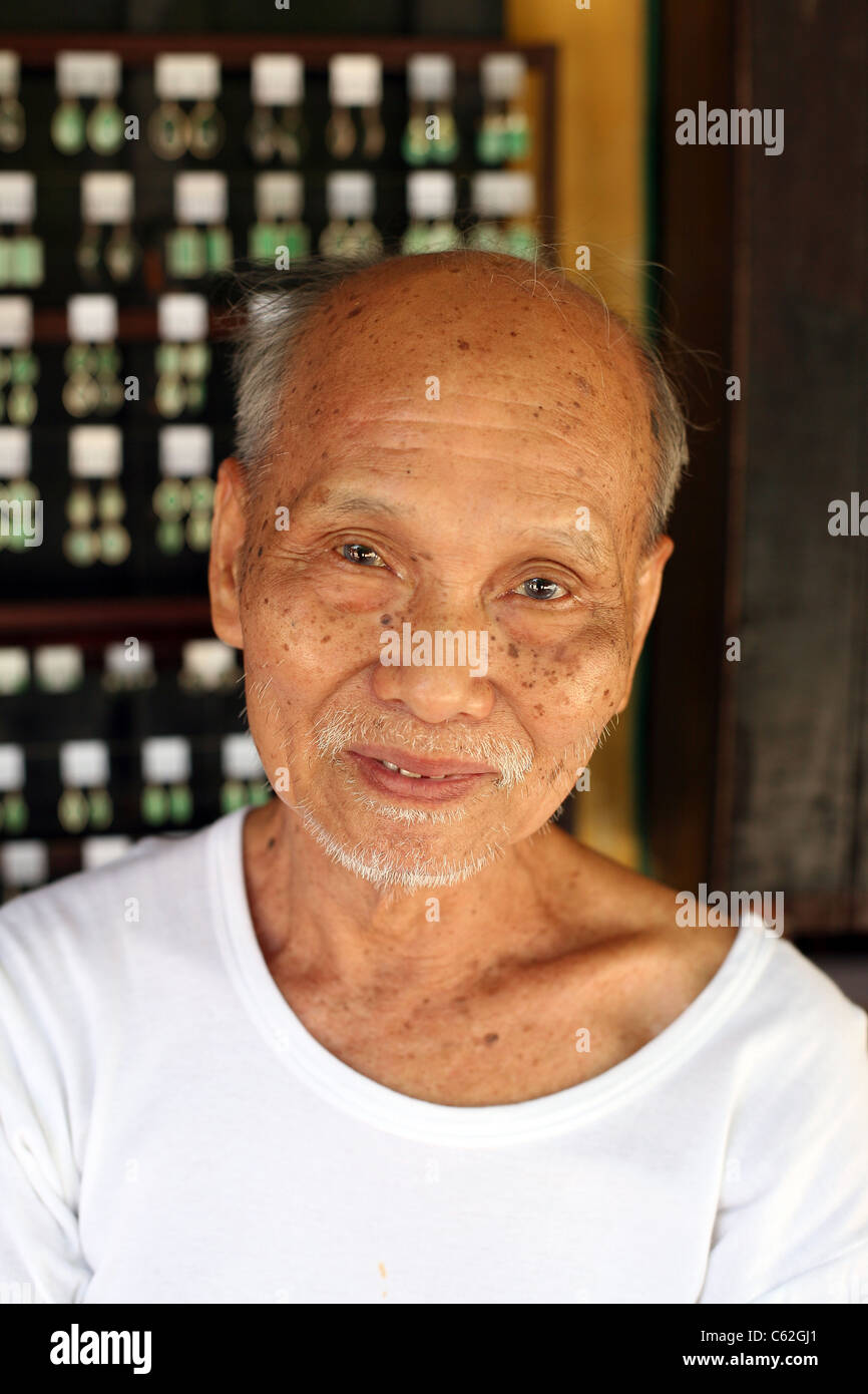 AJ Li bilan porno video