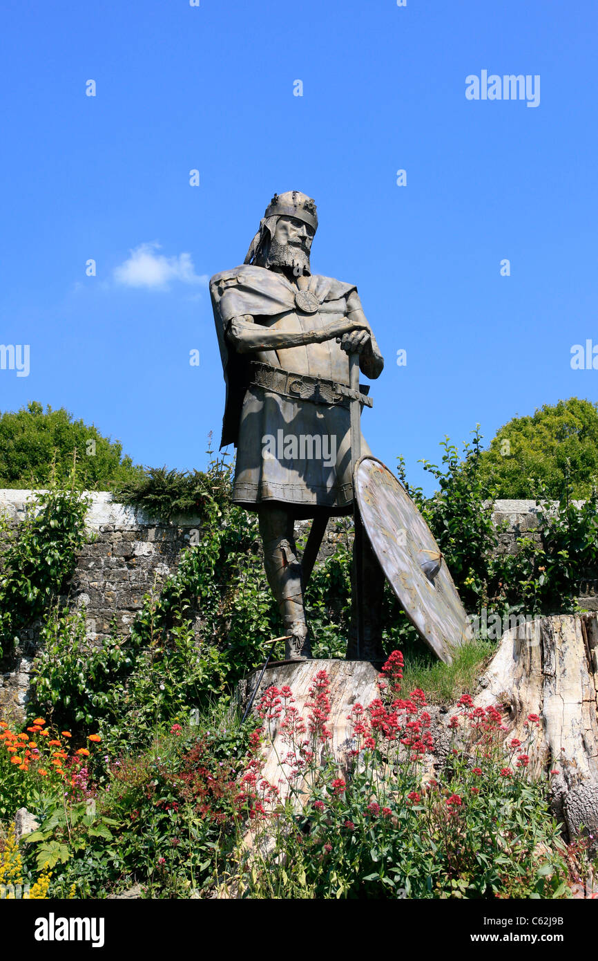 Statue of king arthur hires stock photography and images Alamy