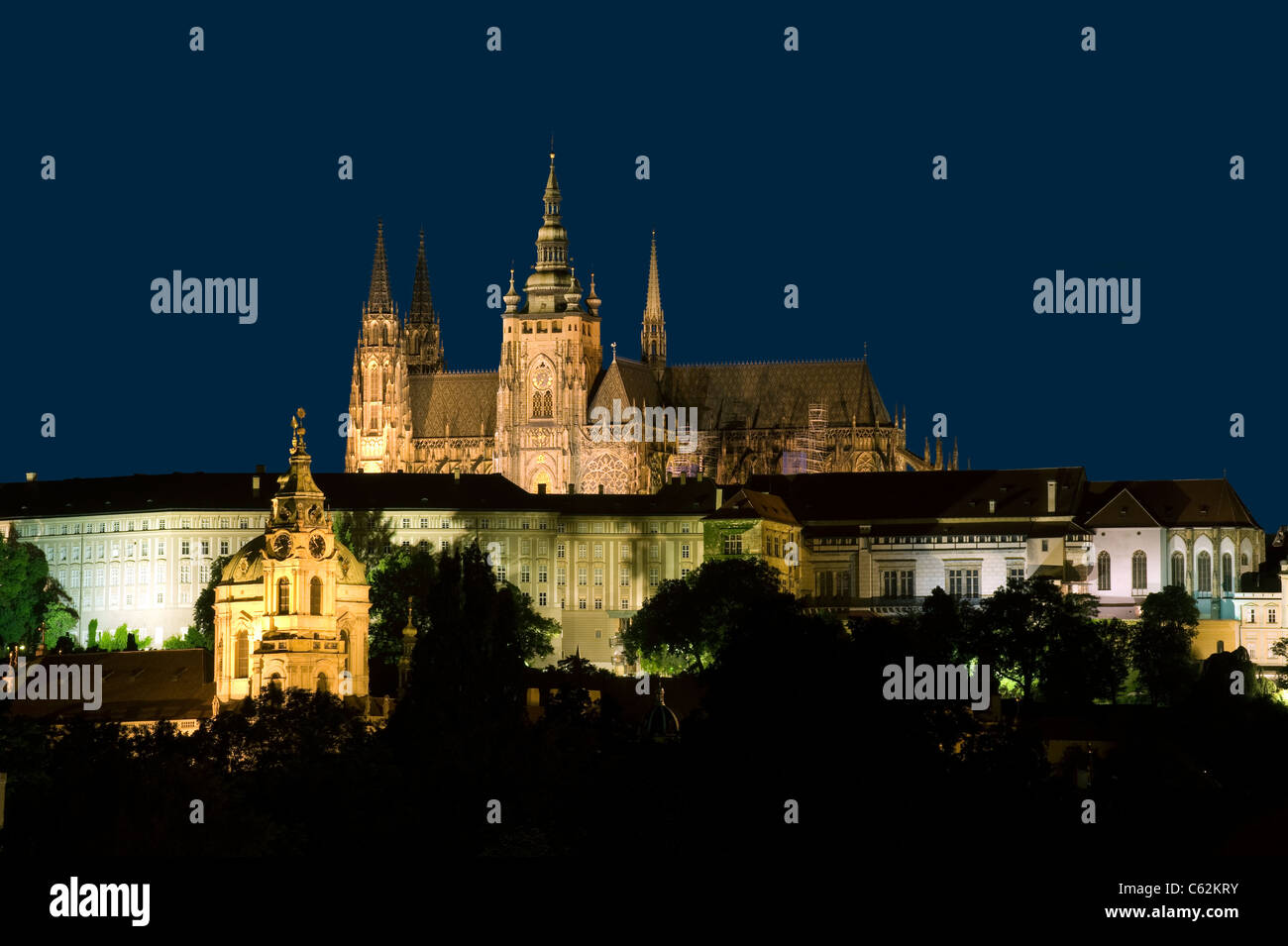 Night picture of Hradcany, St. Vitus and St. Nicholas at Prague Stock Photo