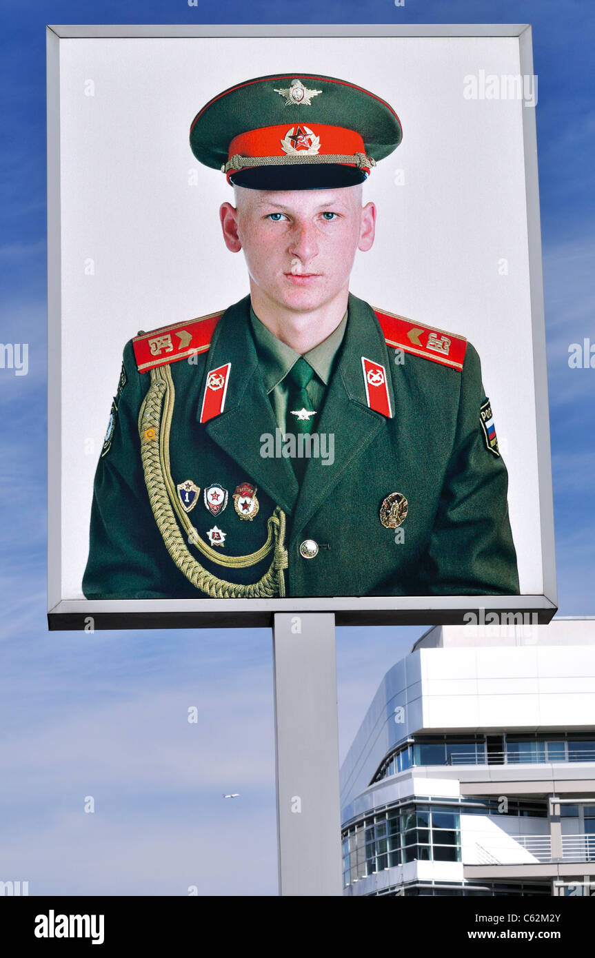 Germany, Berlin: Portrait of a Sowjet Soldier by Frank Thiele at former US-Checkpoint Charlie Stock Photo
