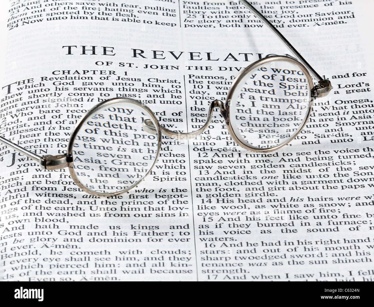 old fashioned round glasses