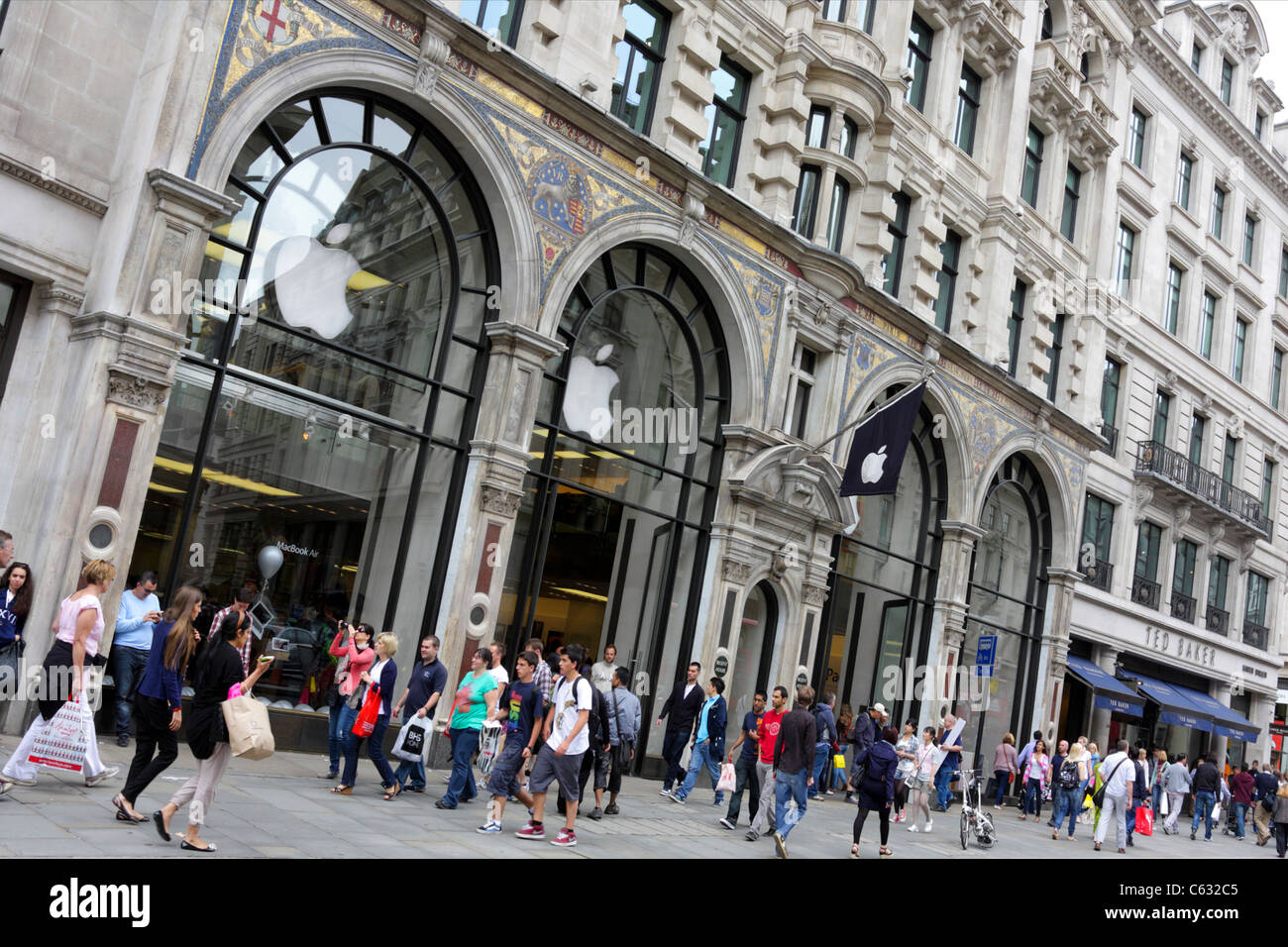 Apple flagship store in Regent Street, London Stock Photo Alamy Apple flagship store in Regent Street, London Stock Photo Alamy