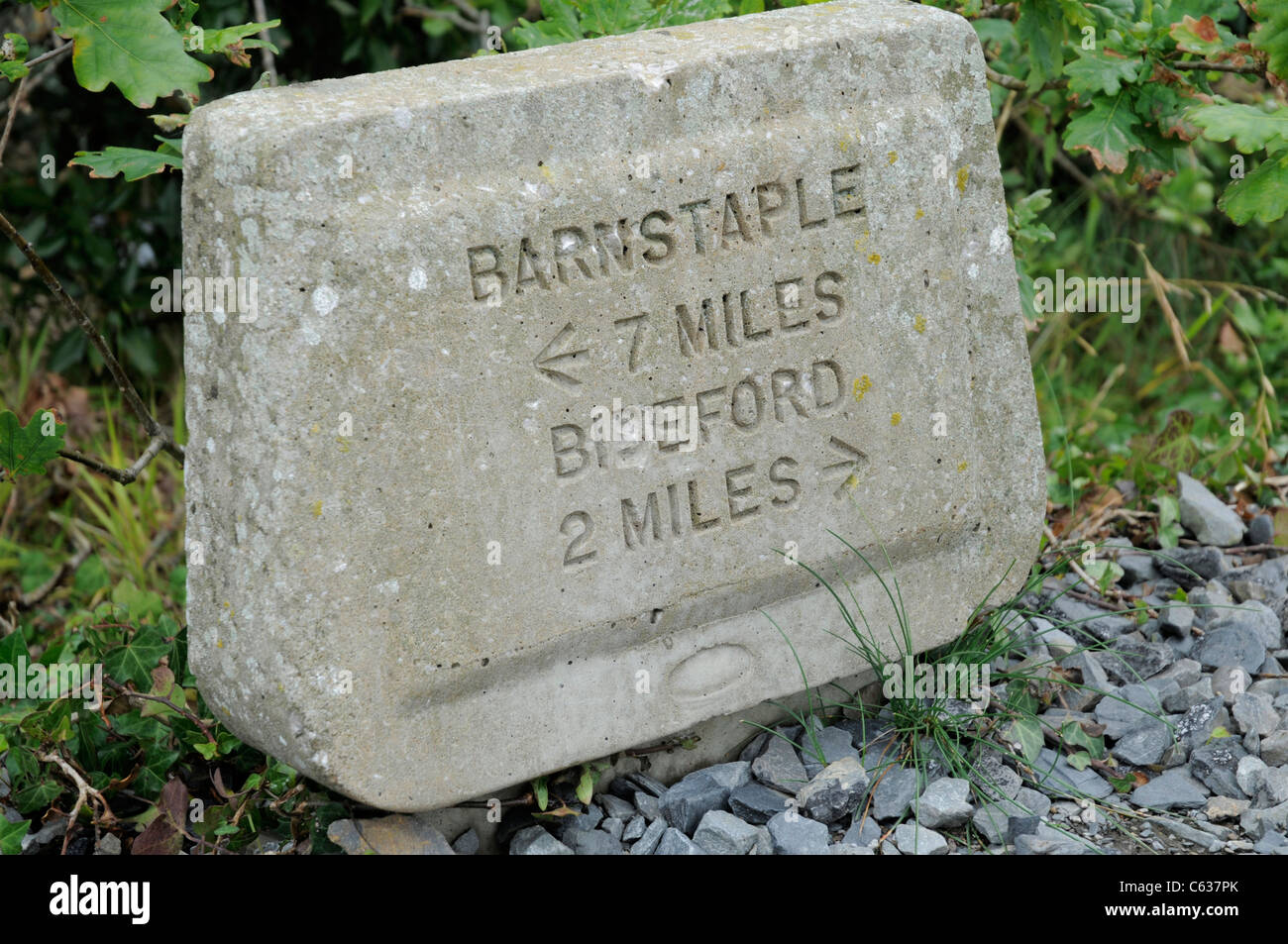 Barnstaple , Bideford, Tarka Cycle Trail Mile Marker in North Devon Stock Photo