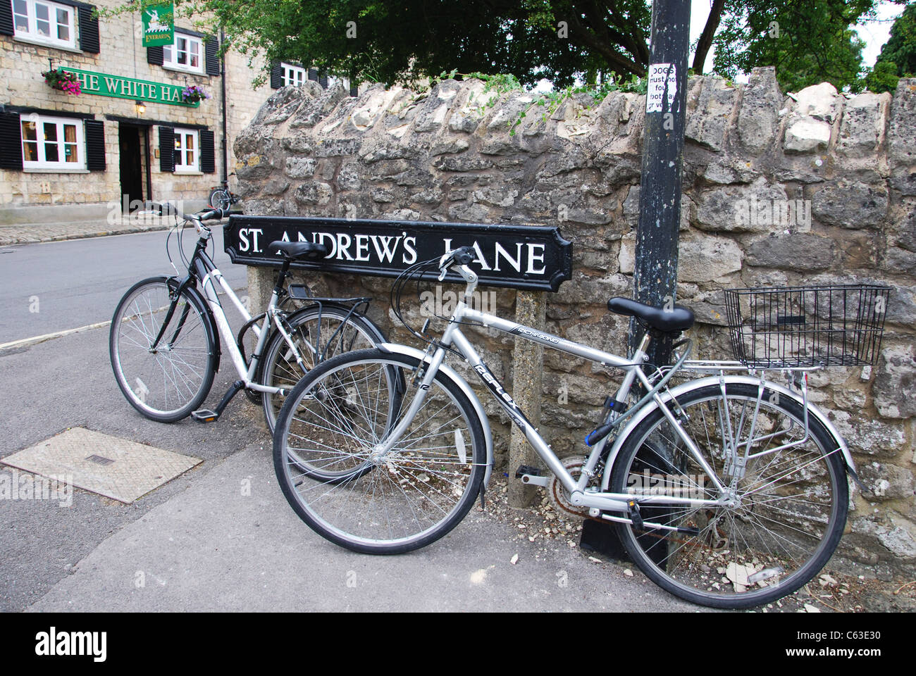 Old white hart lane hires stock photography and images Alamy