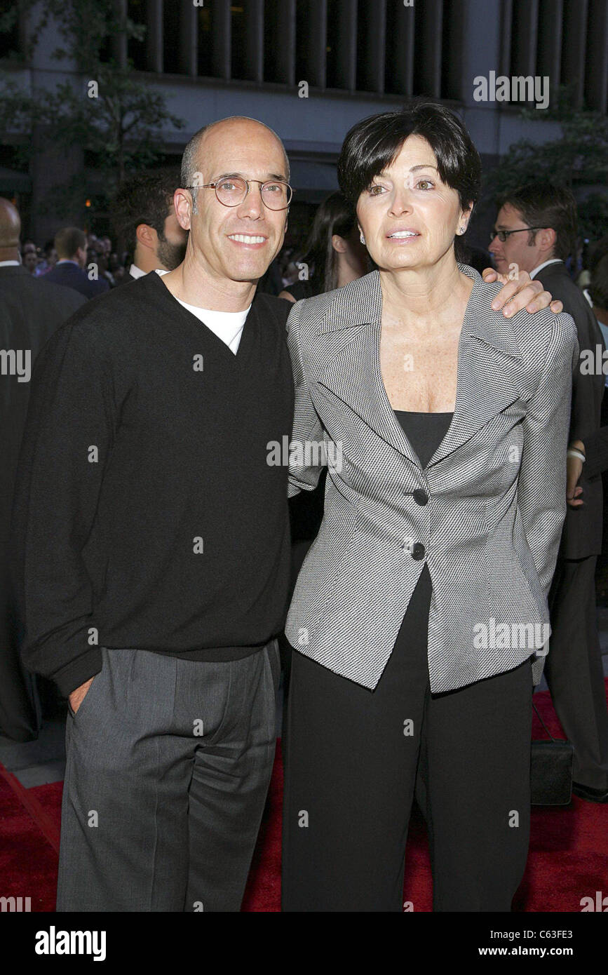 Jeffrey Katzenberg, Wife Marilyn at arrivals for U.S. Premiere of WAR OF THE WORLDS, The Ziegfeld Theatre, New York, NY, June 23, 2005. Photo by: Gregorio Binuya/Everett Collection Stock Photo