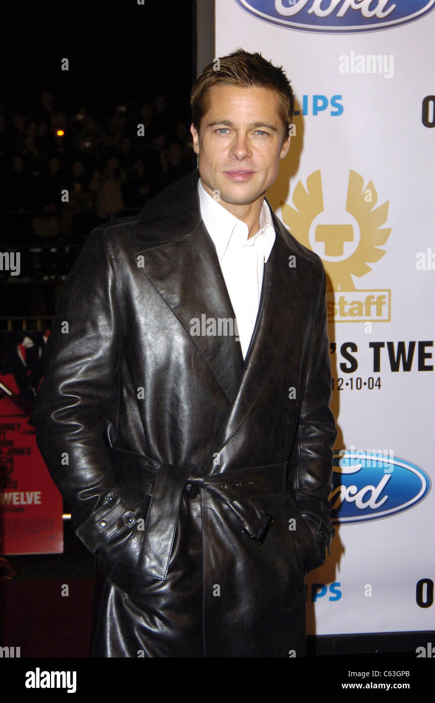 Brad Pitt At The Premiere Of Ocean S Twelve In Los Angeles December Stock Photo Alamy