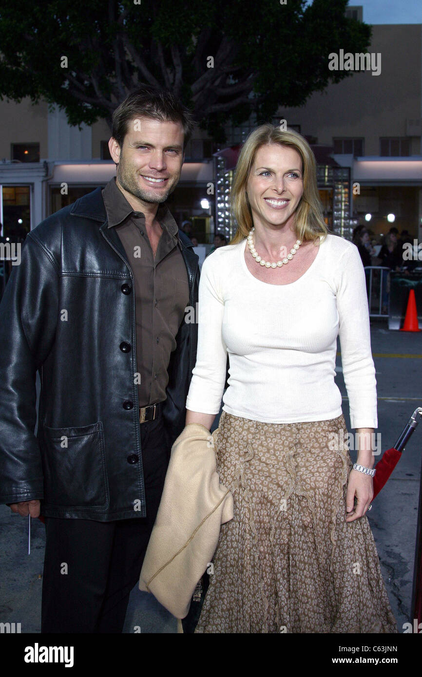 Casper Van Dien, Catherine Oxenberg at arrivals for HOUSE OF WAX premiere, Los Angeles, CA, April 26, 2005. Photo by: Effie Naddel/Everett Collection Stock Photo