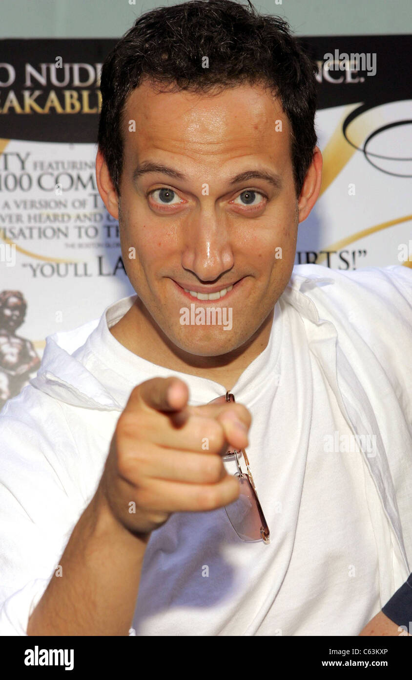 Elon Gold at arrivals for THE ARISTOCRATS Premiere, The Director’s Guild (DGA) Theater, New York, NY, July 26, 2005. Photo by: Gregorio Binuya/Everett Collection Stock Photo