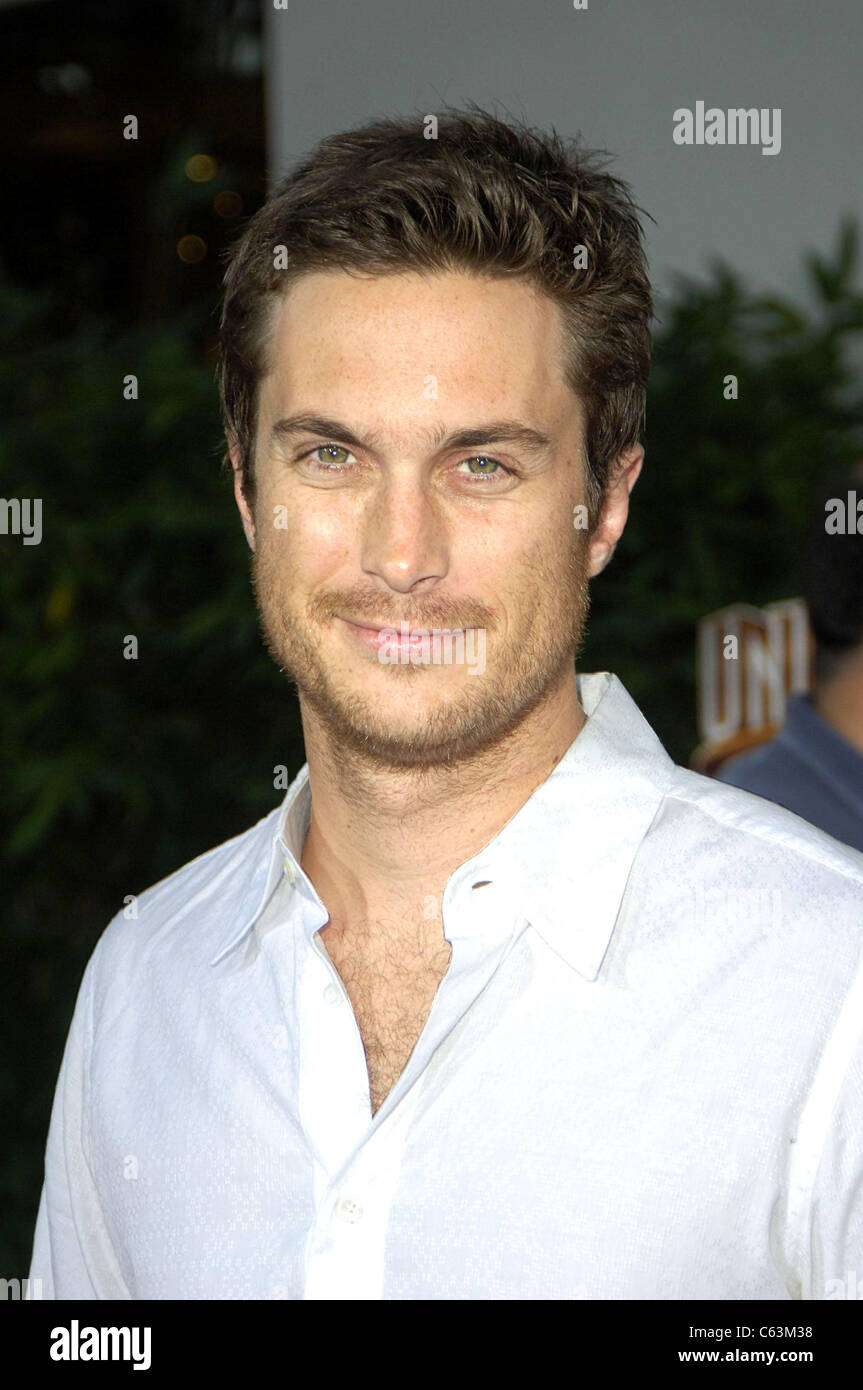 Oliver hudson hi-res stock photography and images - Alamy