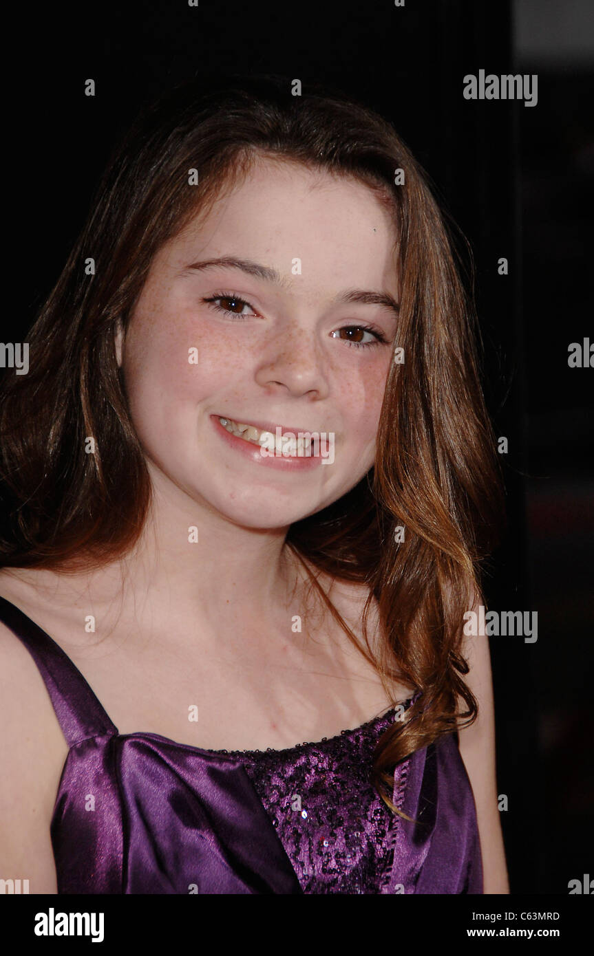 Caitlin Dwyer Nude Photos 2