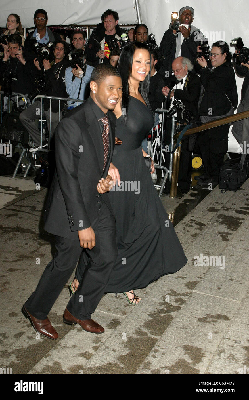Usher, girlfriend Eishia Brightwell at arrivals for Costume Institute ...