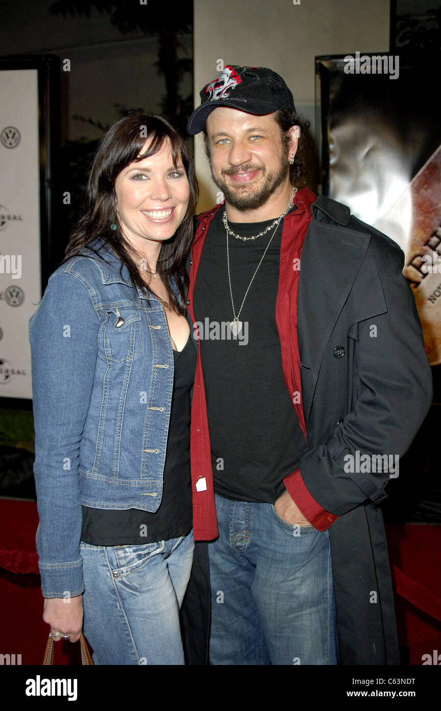 Amy Duke, Joe Reitman at arrivals for JARHEAD Premiere, The Arclight Hollywood Cinema, Los Angeles, CA, October 27, 2005. Photo by: Michael Germana/Everett Collection Stock Photo