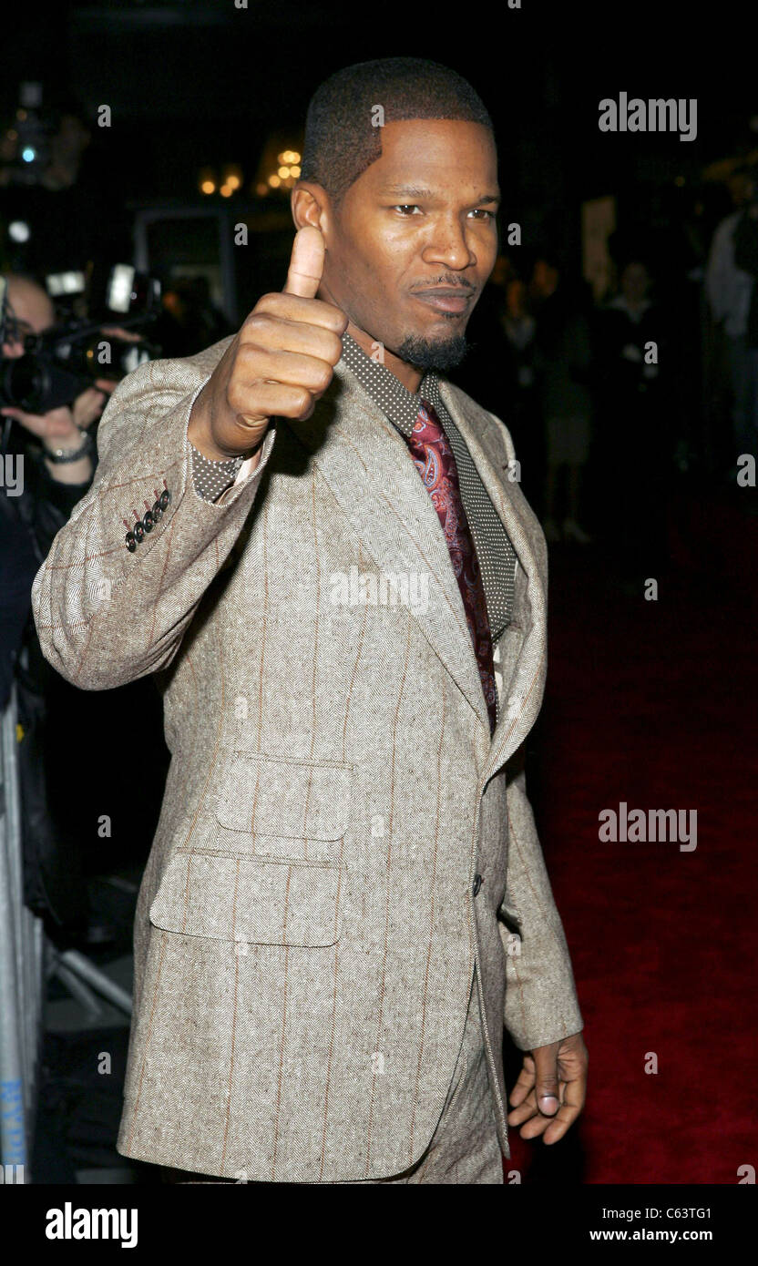 Jamie Foxx at arrivals for JARHEAD Premiere by Universal Pictures, The Ziegfeld Theatre, New York, NY, October 30, 2005. Photo by: Gregorio Binuya/Everett Collection Stock Photo