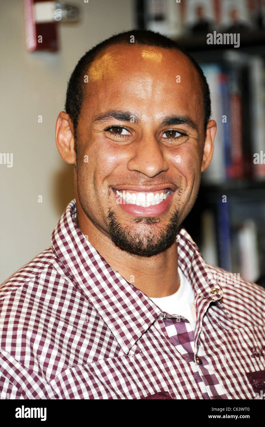 Hank Baskett at in-store appearance for Kendra Wilkinson 'Sliding Into Home' Book Signing, Borders Book Store at Columbus Circle, New York, NY July 6, 2010. Photo By: Desiree Navarro/Everett Collection Stock Photo