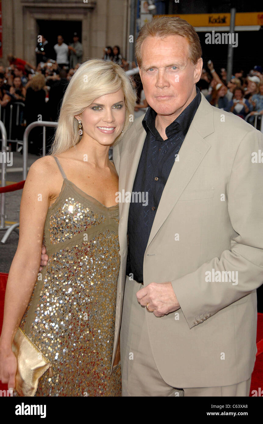Lee Majors, Faith Majors at arrivals for OCEAN'S THIRTEEN Premiere, Graum, Los Angeles, CA, June 05, 2007. Photo by: Dee Cercone/Everett Collection Stock Photo
