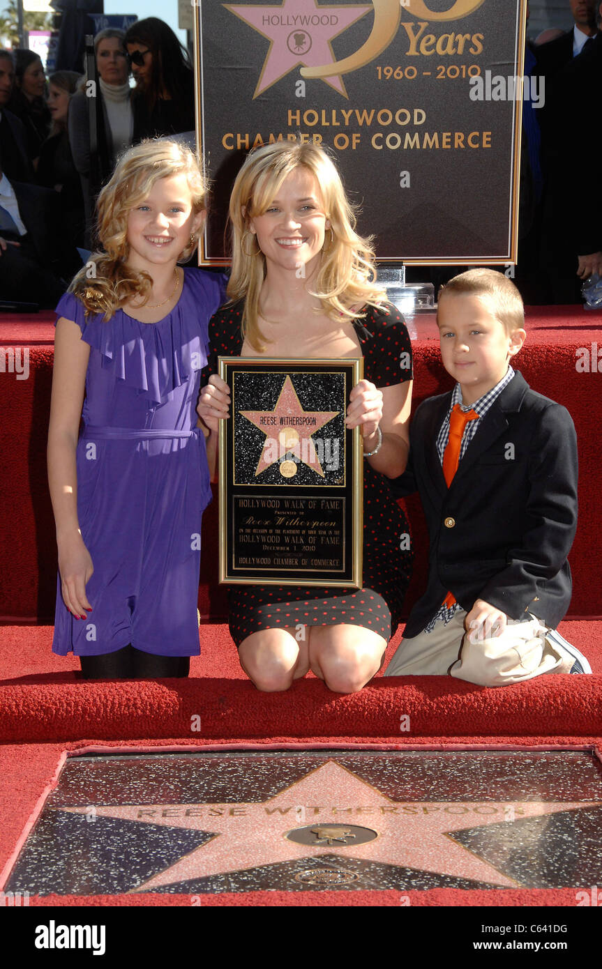 Reese witherspoon and kids hi-res stock photography and images - Alamy