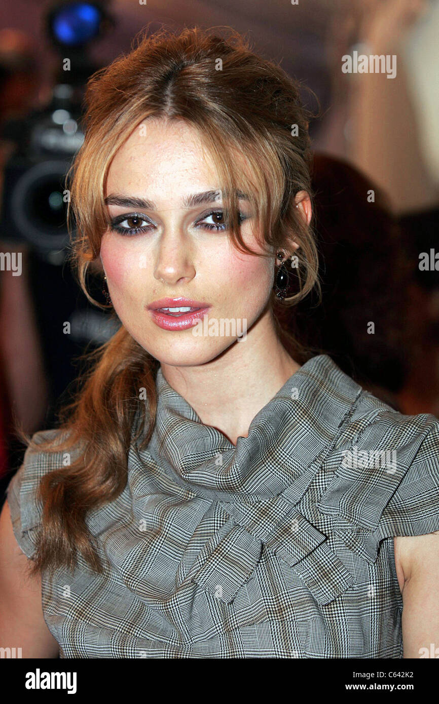 Keira Knightley at arrivals for PRIDE & PREJUDICE Premiere at Toronto Film Festival, Roy Thomson Hall, Toronto, ON, September 11, 2005. Photo by: Malcolm Taylor/Everett Collection Stock Photo