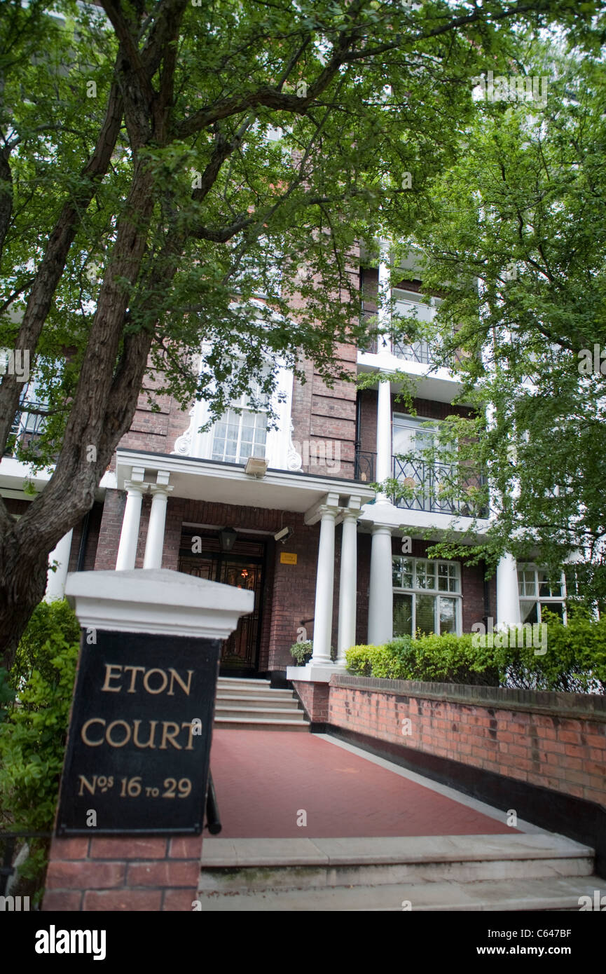 Court luxury hires stock photography and images Alamy