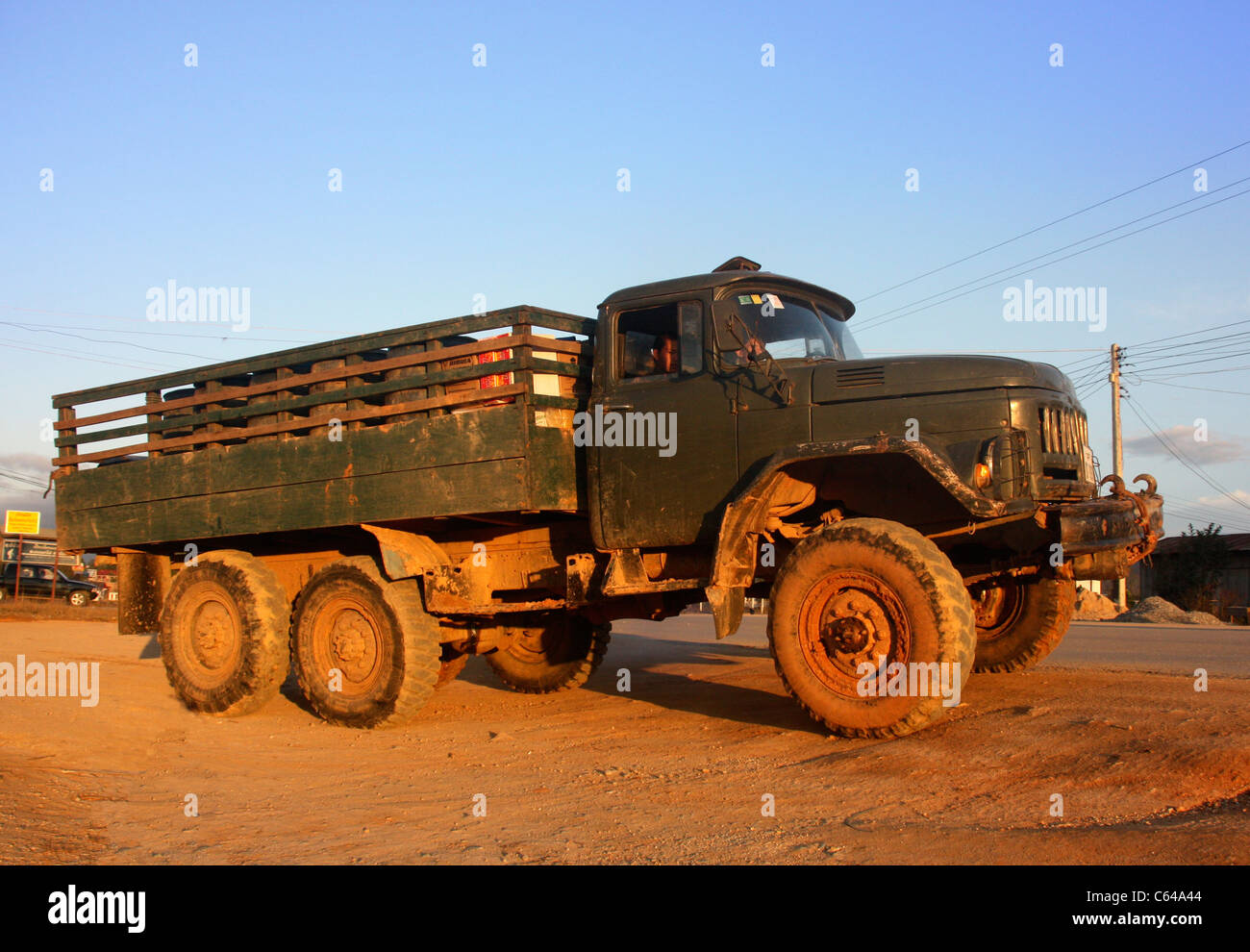 Vintage army truck hi-res stock photography and images - Alamy