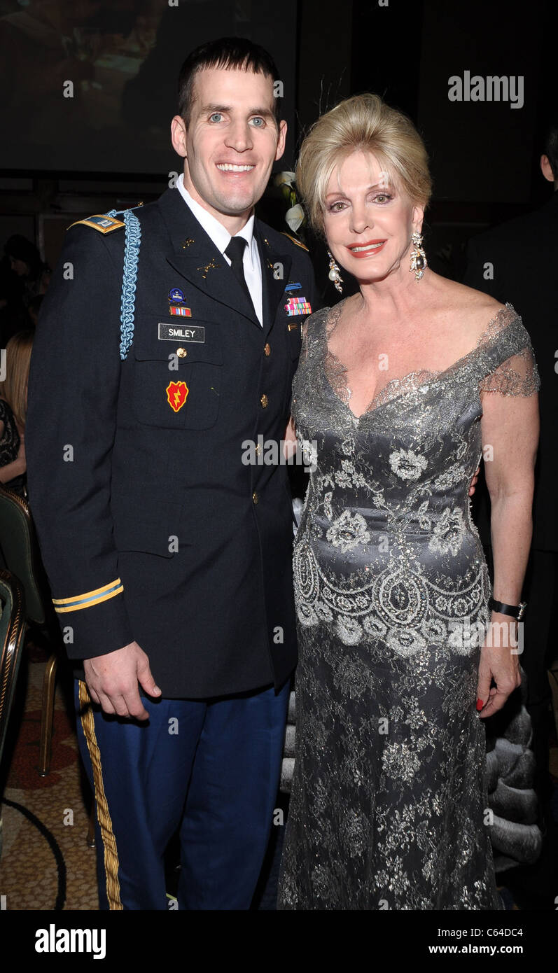 Captain Scott Smiley, Patricia Kennedy in attendance for Career Transition For Dancer's 25th Anniversary Silver Jubilee Anniversary Supper with the Stars, Hilton New York, New York, NY November 8, 2010. Photo By: Rob Rich/Everett Collection Stock Photo