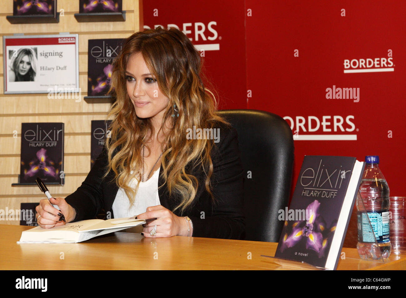 Hilary Duff at in-store appearance for Hilary Duff Promotes Her Newest Book, ELIXIR, Borders Columbus Circle, New York, NY October 11, 2010. Photo By: Rob Kim/Everett Collection Stock Photo