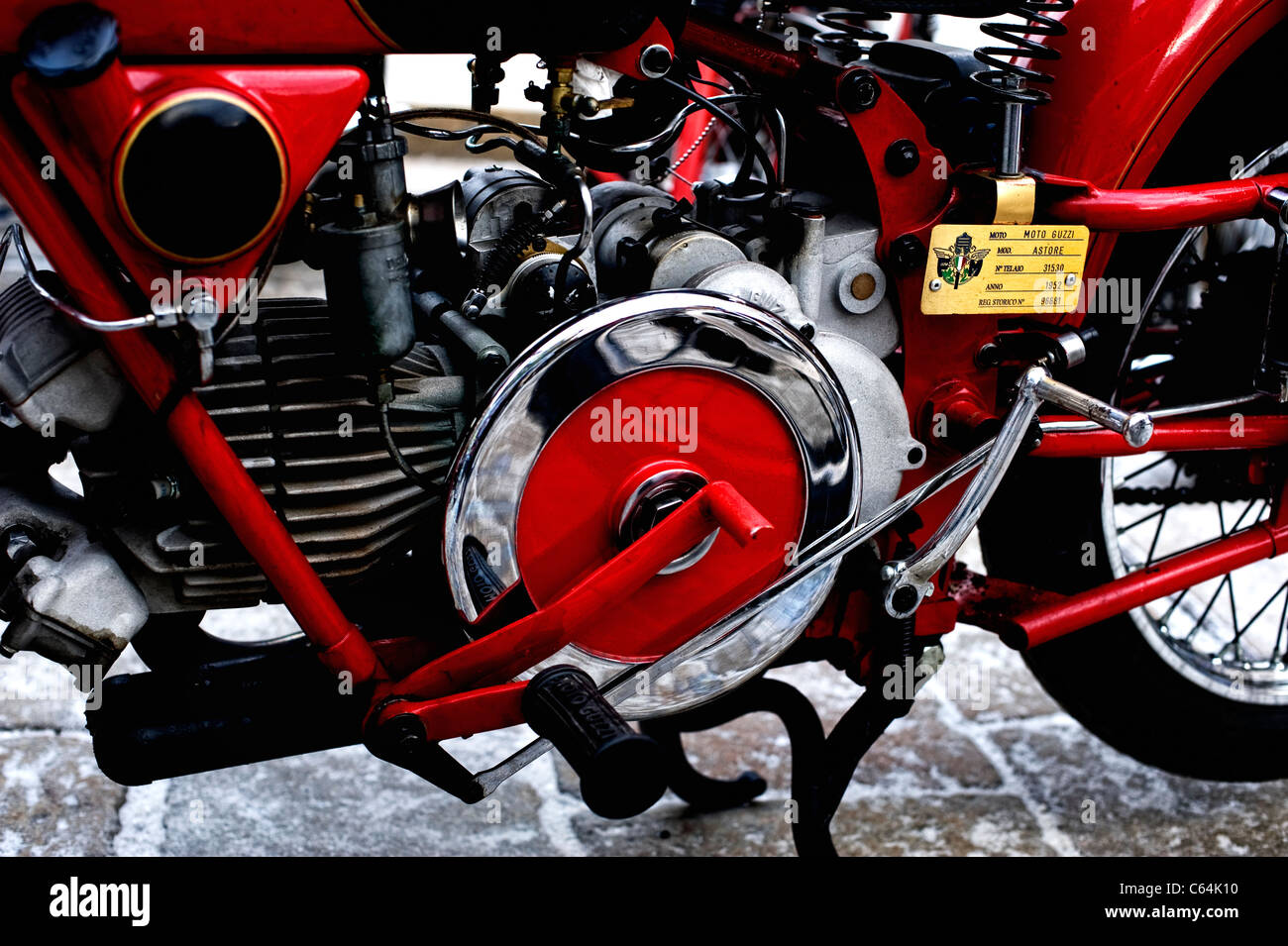 Details about   24085200 NOS Vintage Moto Guzzi Pin S269h