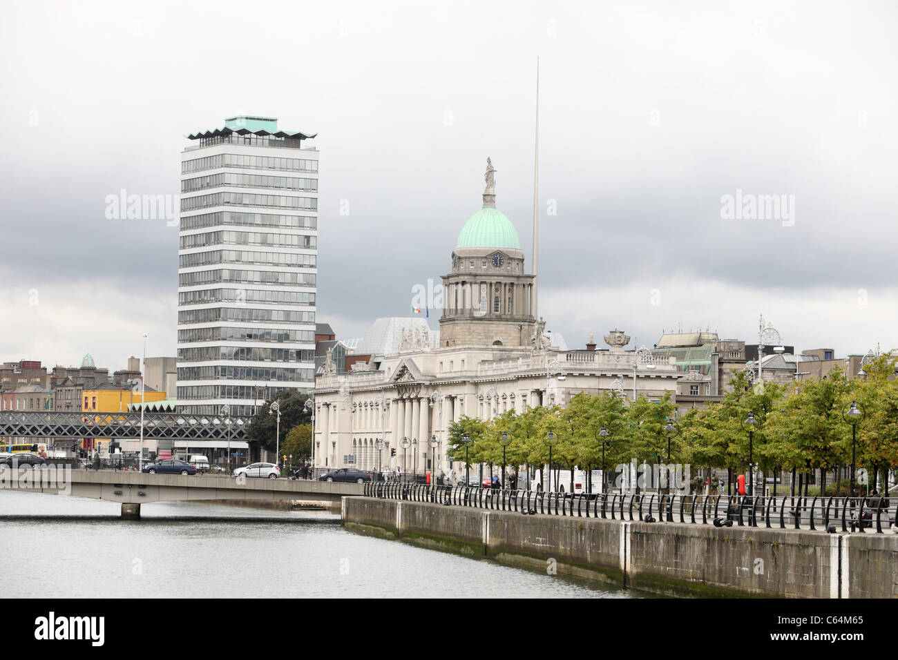 Custom House on the quays in Dublin Ireland Stock Photo Alamy