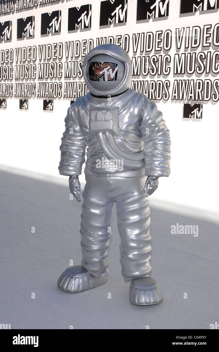 MTV Moon Man at arrivals for 2010 MTV Video Music Awards VMA's Stock Photo: 38214483 - Alamy