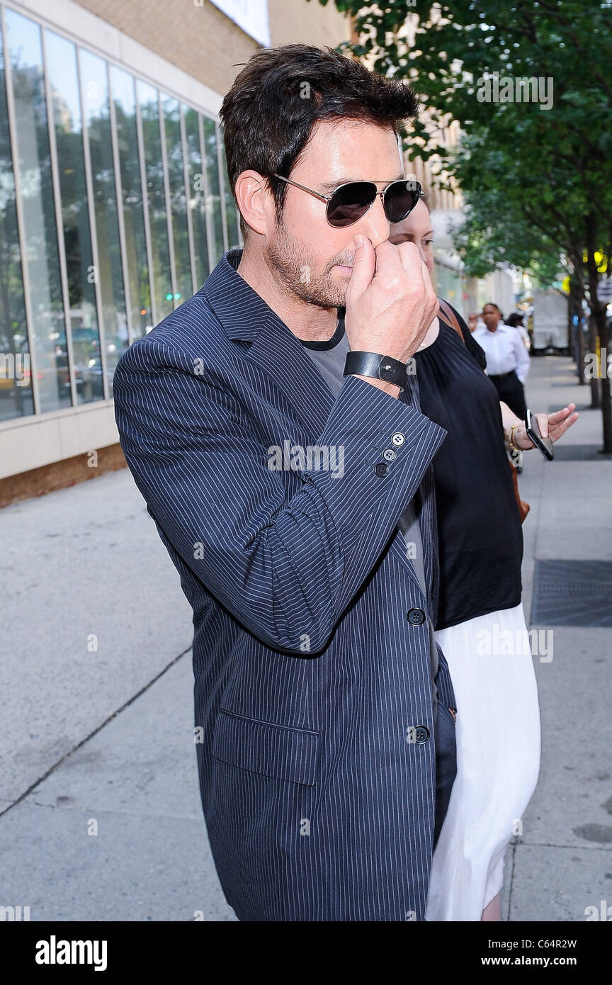 Actor Dylan McDermott, visits 'Live With Regis And Kelly' at the ABC Lincoln Center Studios out and about for CELEBRITY CANDIDS Stock Photo