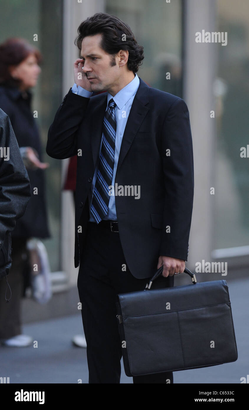 Paul Rudd out and about for WANDERLUST Film Shoot in Manhattan ...