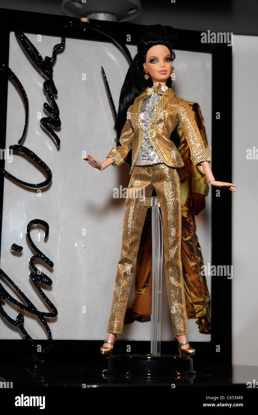 helaas Hervat Octrooi Mattel's Elvis Presley Tribute Barbie inside for 2011 American  International Toy Fair, Javits Center, New York, NY February 14 Stock Photo  - Alamy