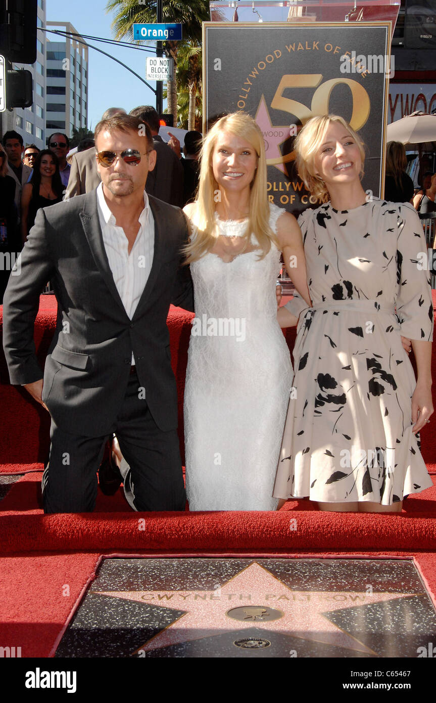 Tim McGraw, Gwyneth Paltrow, Shana Feste at the induction ceremony for