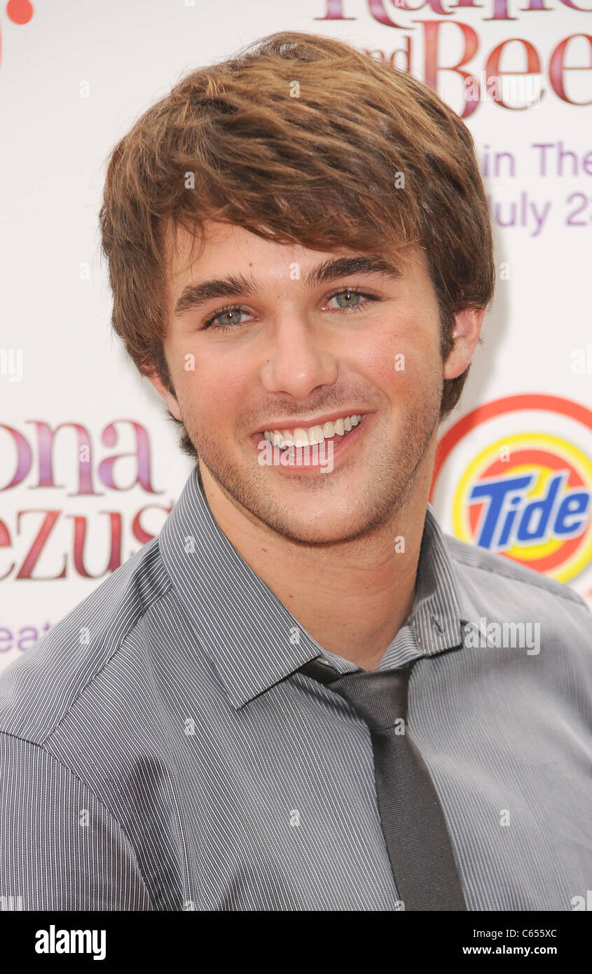 Hutch Dano at arrivals for RAMONA AND BEEZUS Premiere, Madison Square Park, New York, NY July 20, 2010. Photo By: Kristin Callahan/Everett Collection Stock Photo