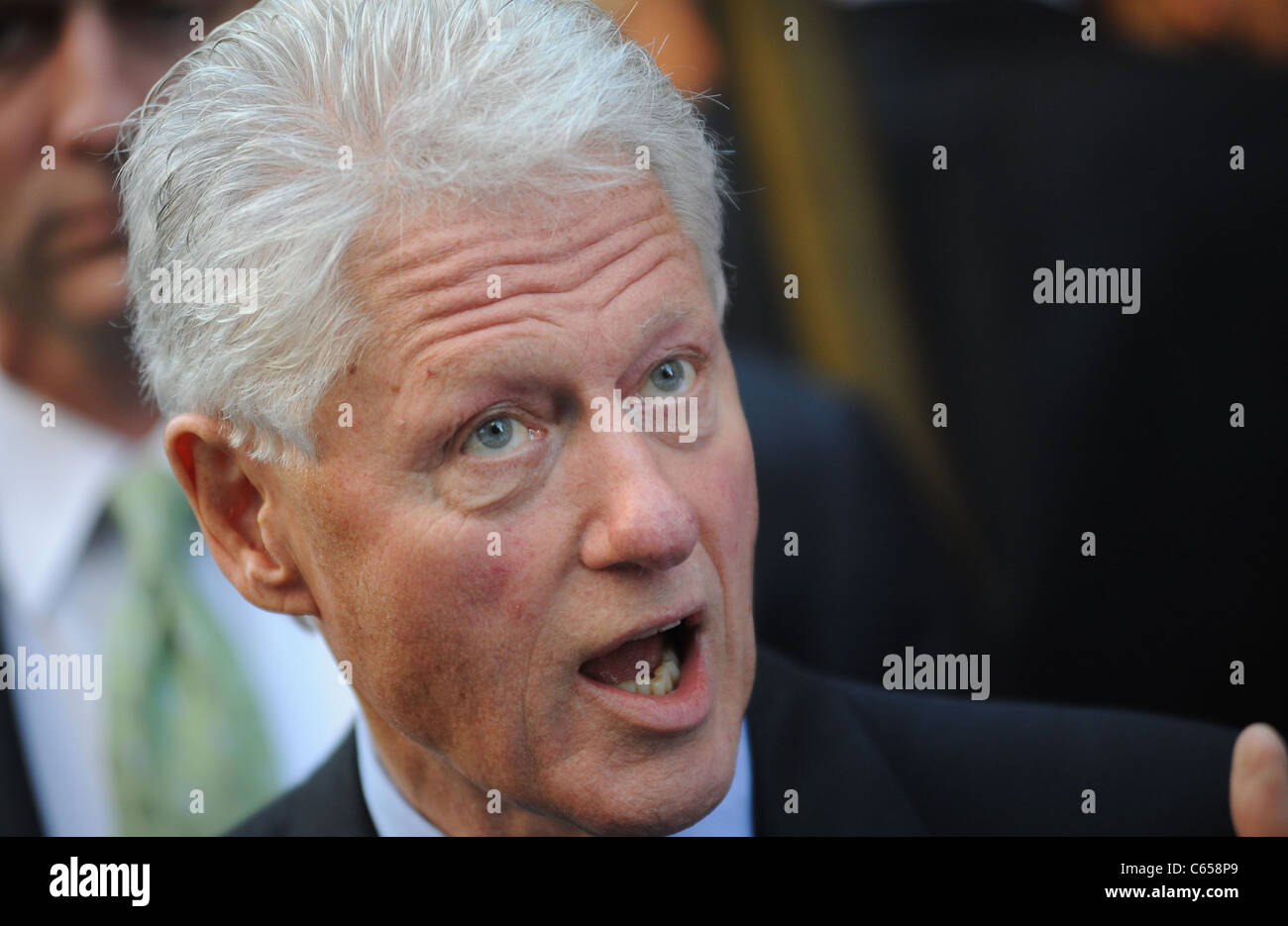 Former U.S. President William Jefferson Clinton, aka Bill Clinton out and about for CELEBRITY CANDIDS - MONDAY, Midtown Manhattan, New York, NY September 20, 2010. Photo By: Kristin Callahan/Everett Collection Stock Photo