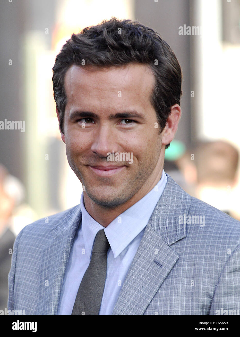 Ryan Reynolds at arrivals for GREEN LANTERN Premiere, Grauman's Chinese Theatre, Los Angeles, CA June 15, 2011. Photo By: Elizabeth Goodenough/Everett Collection Stock Photo