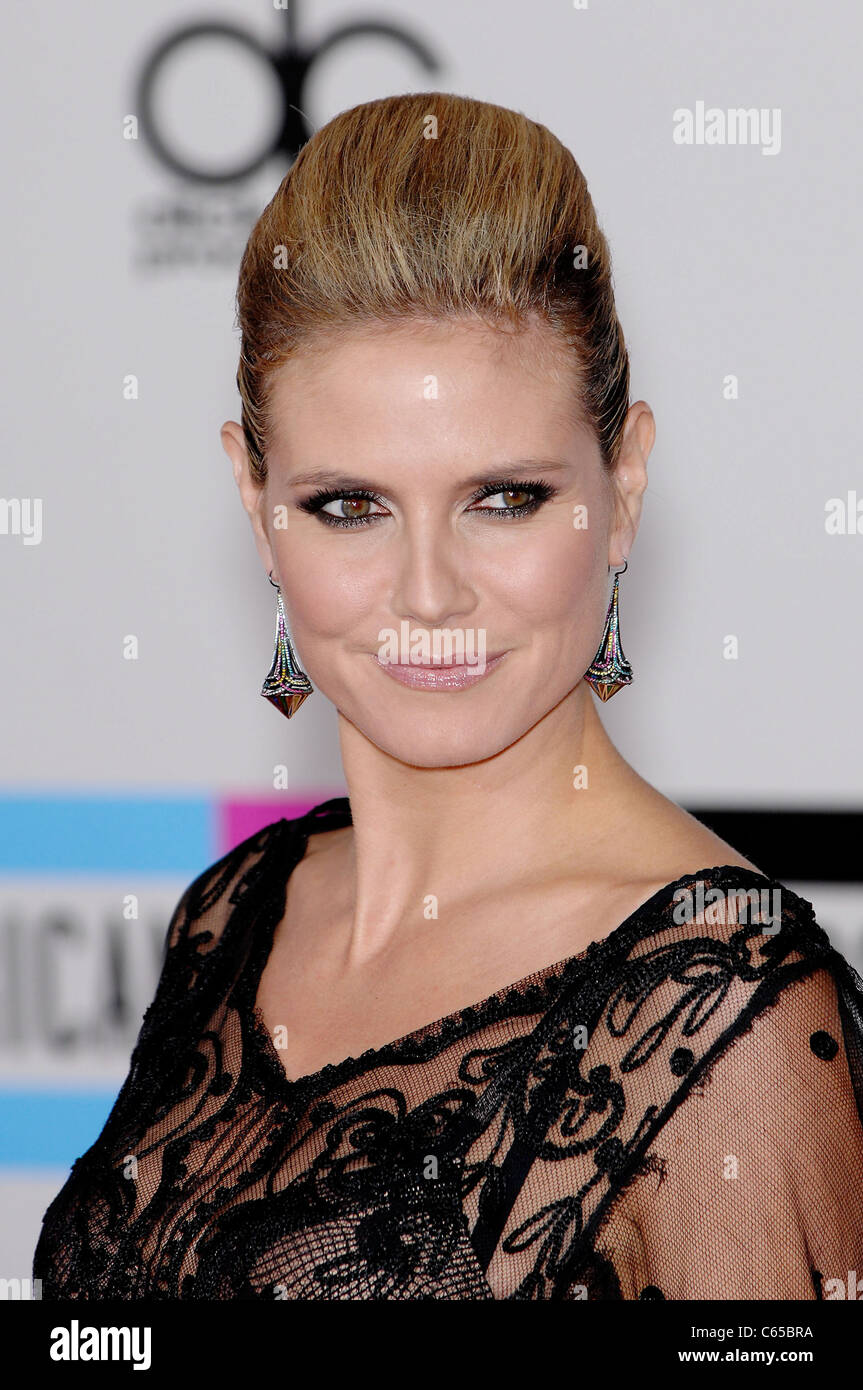 Heidi Klum at arrivals for The 37th Annual American Music Awards (2010 ...