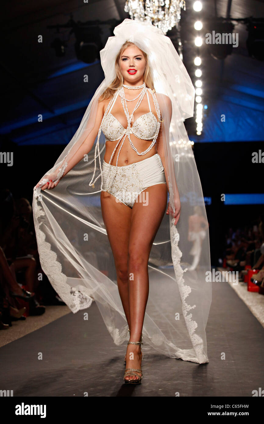 Kate Upton on the runway for Beach Bunny Swimwear Show at Stock Photo -  Alamy