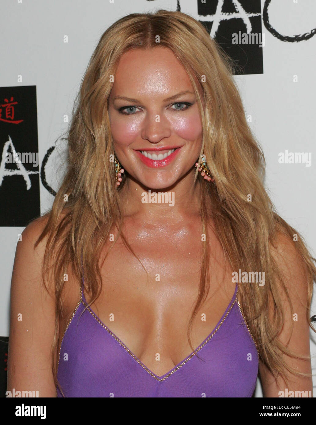 Yosh va erta porno film tomosha qiling