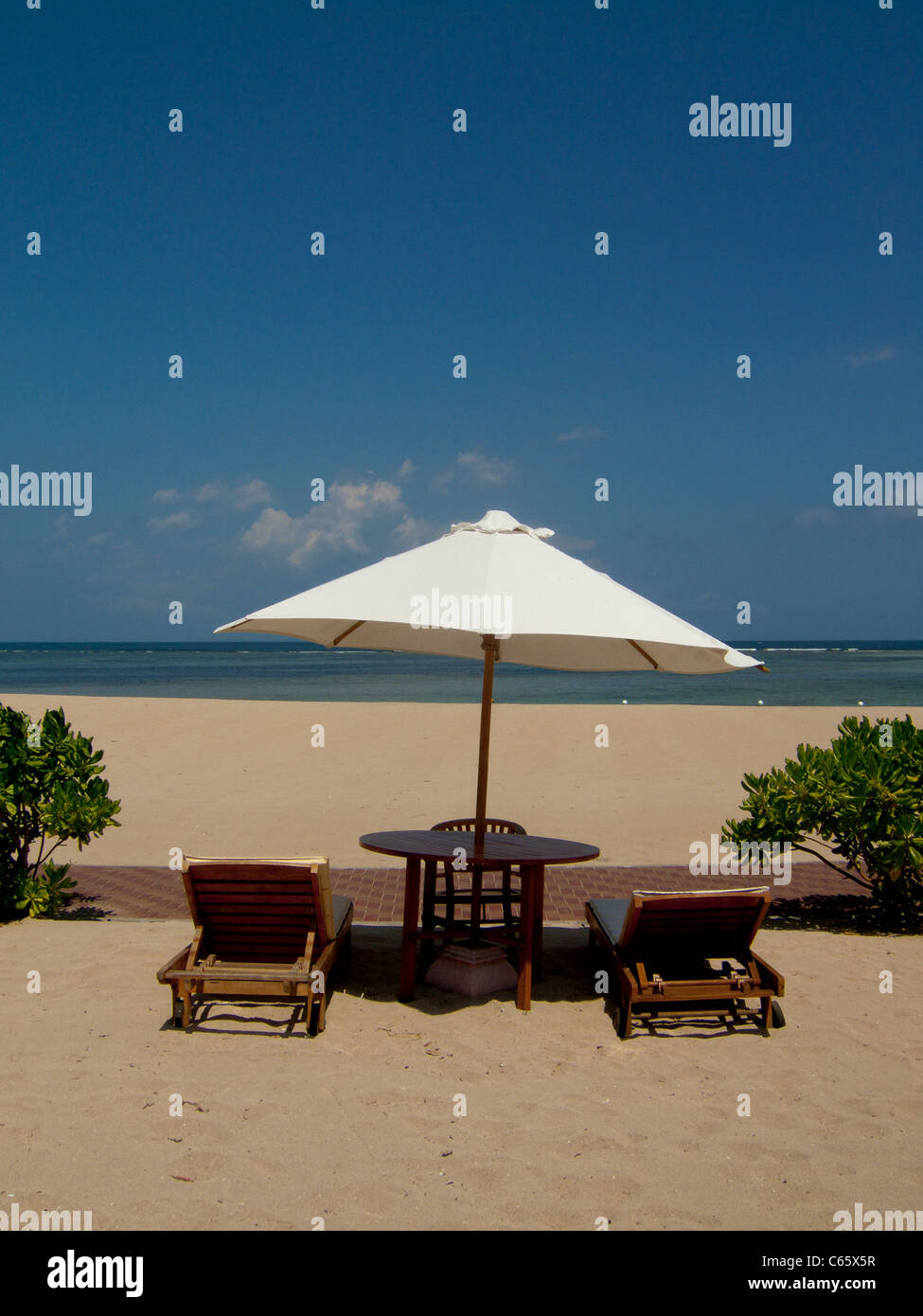 indian ocean sun loungers