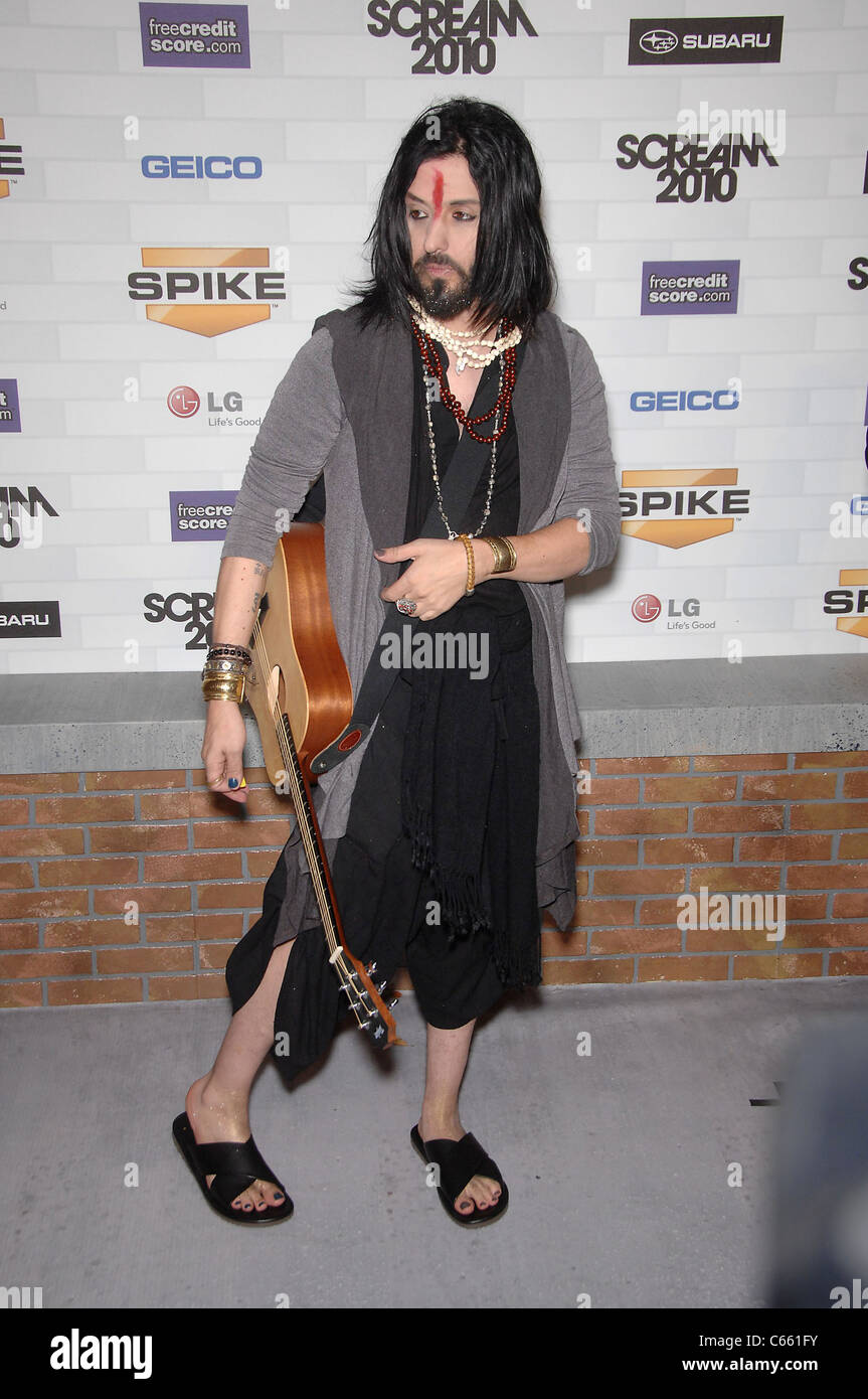 Twiggy Ramirez at arrivals for Spike TV’s SCREAM 2010, Greek Theatre, Los Angeles, CA October 16, 2010. Photo By: Michael Germana/Everett Collection Stock Photo