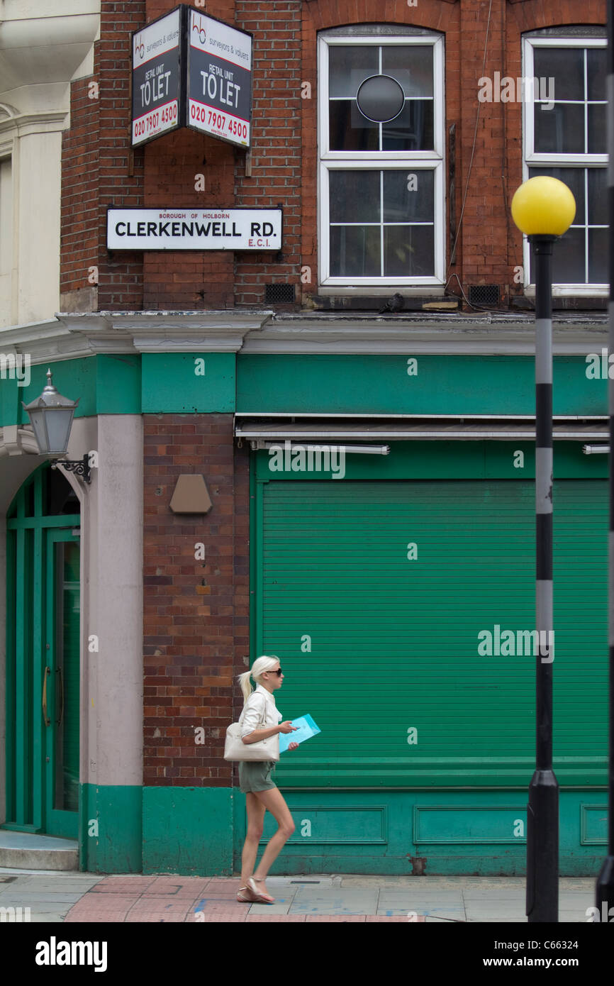 Clerkenwell road with to let sign Stock Photo