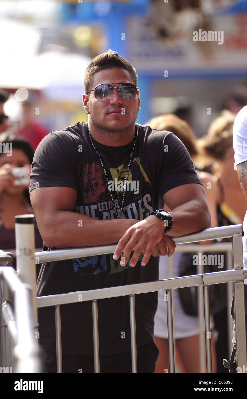 Ronnie Ortiz-Magro on the boardwalk out and about for JERSEY SHORE Season Two Celebrity Candids - TUE, , Seaside Heights, NJ August 17, 2010. Photo By: William D. Bird/Everett Collection Stock Photo