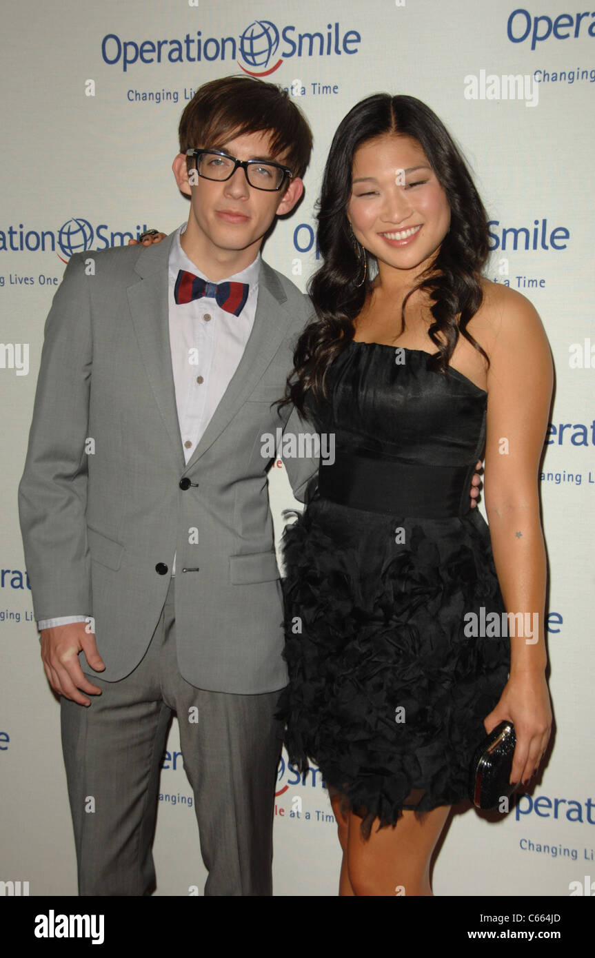 Kevin McHale, Jenna Ushkowitz at arrivals for Operation Smile's 9th Annual Smile Gala, Beverly Hilton Hotel, Beverly Hills, CA September 24, 2010. Photo By: Dee Cercone/Everett Collection Stock Photo