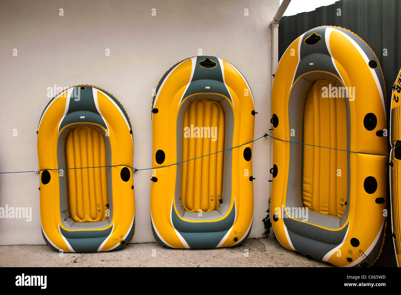 Rubber dinghies hires stock photography and images Alamy