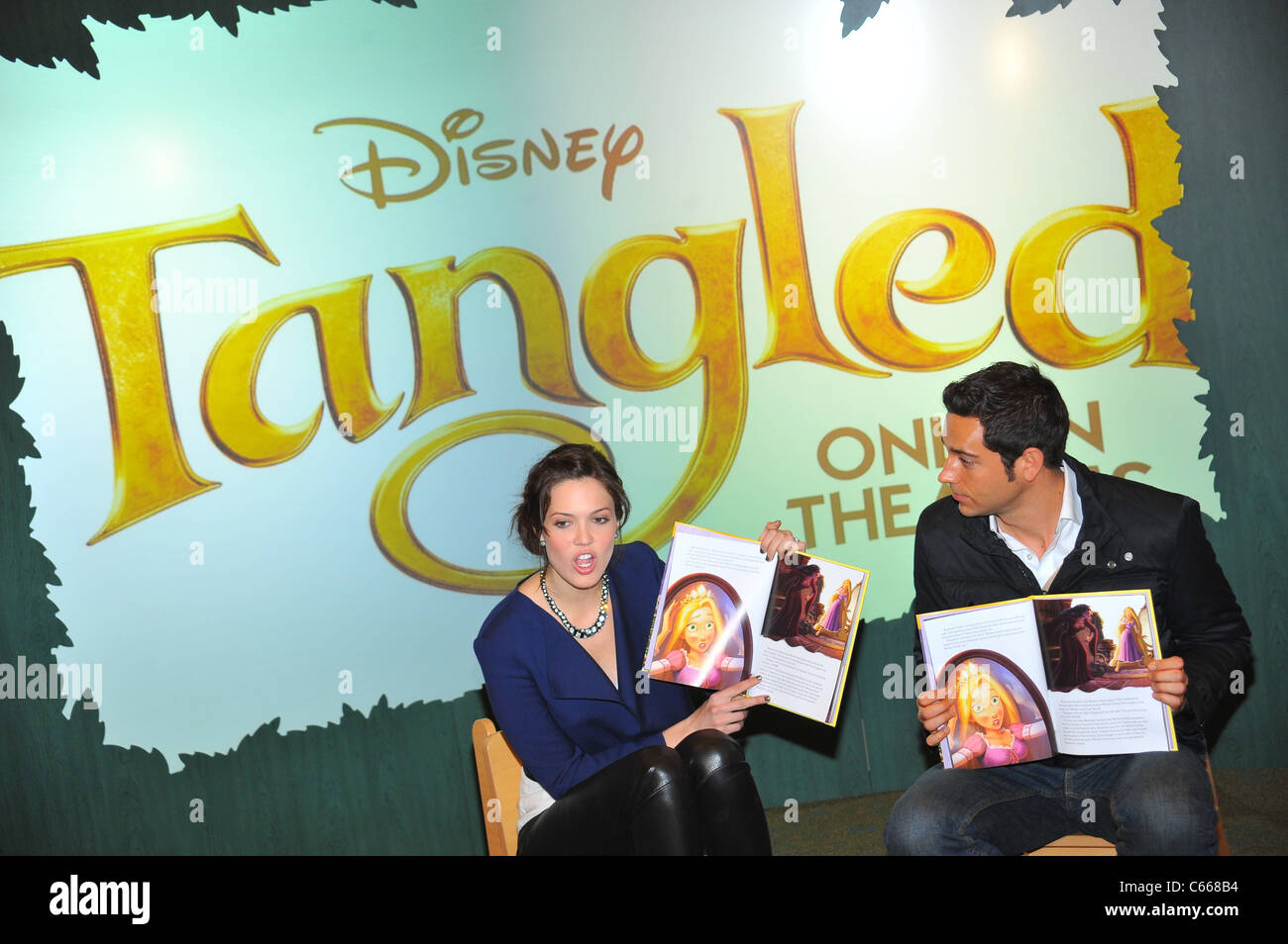 Mandy Moore, Zachary Levi at instore appearance for TANGLED Stars