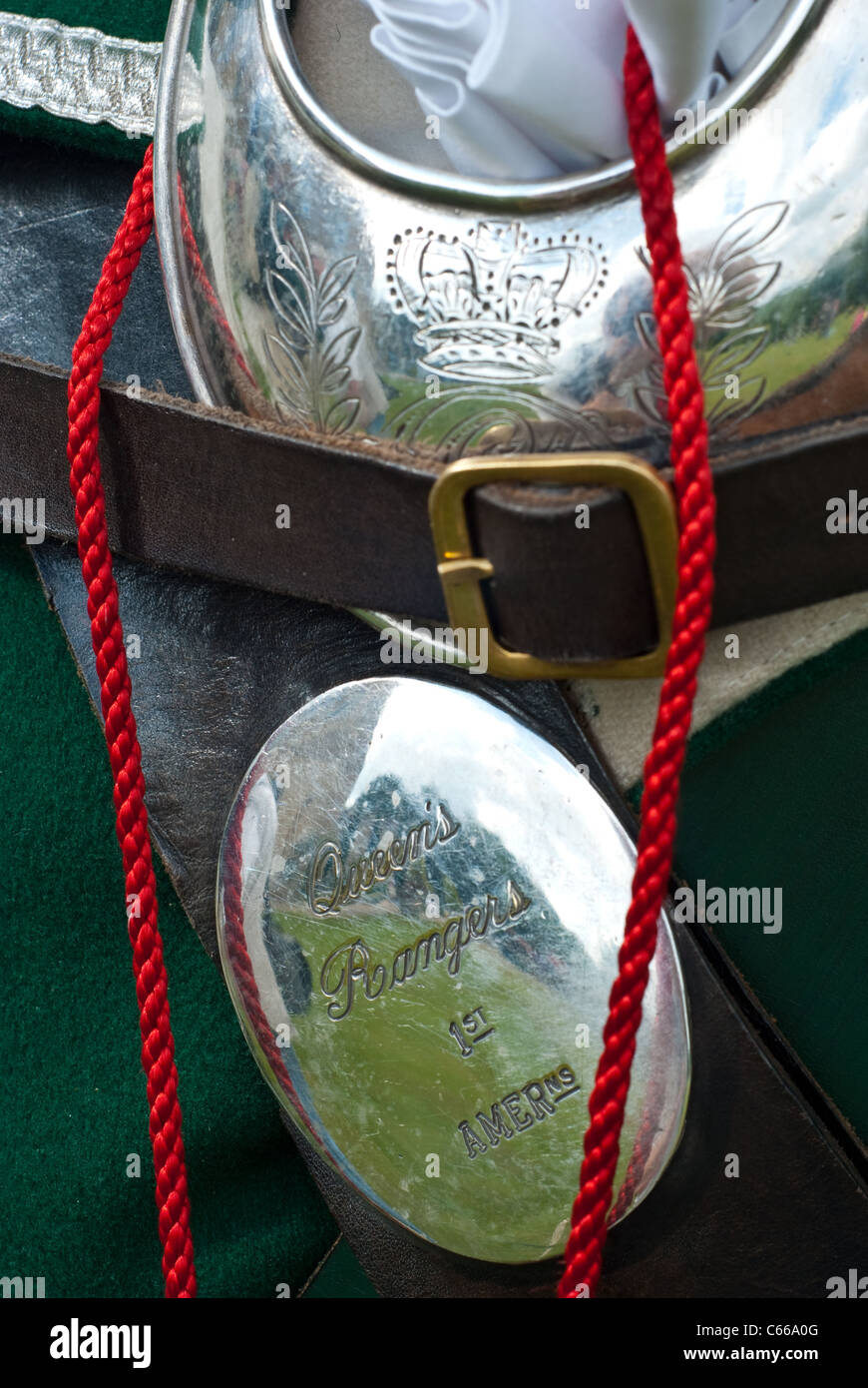 Silver neckplate and broach worn by an officer of the Queen's Rangers, 1st American Regiment Stock Photo